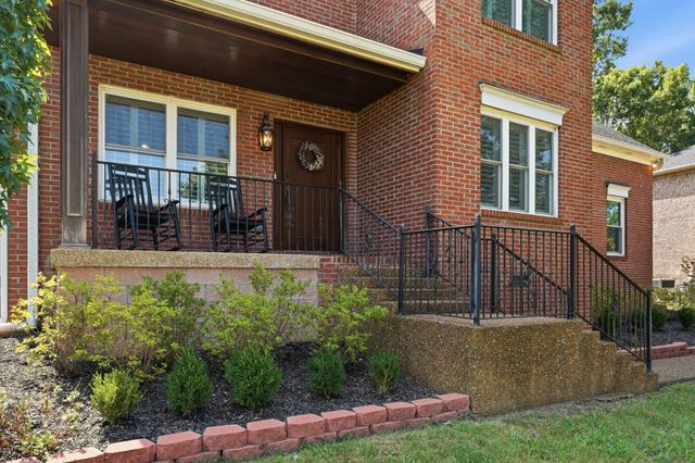 737 Cedar Crest Dr, Nashville, TN 37209