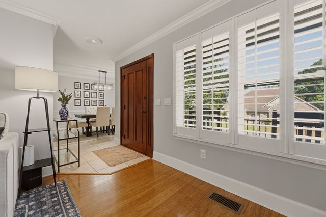 737 Cedar Crest Dr, Nashville, TN 37209