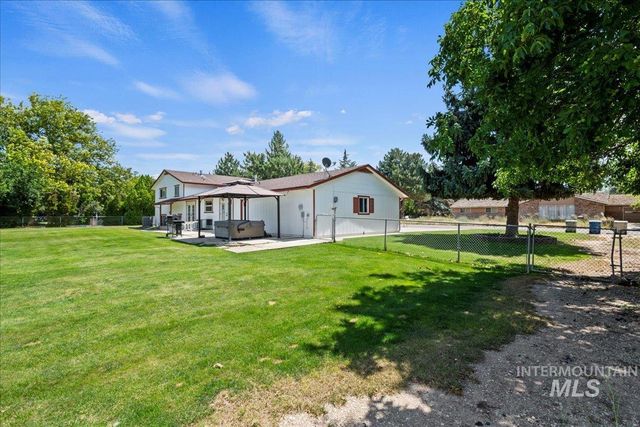 10210 W Hackamore Dr, Boise, ID 83709