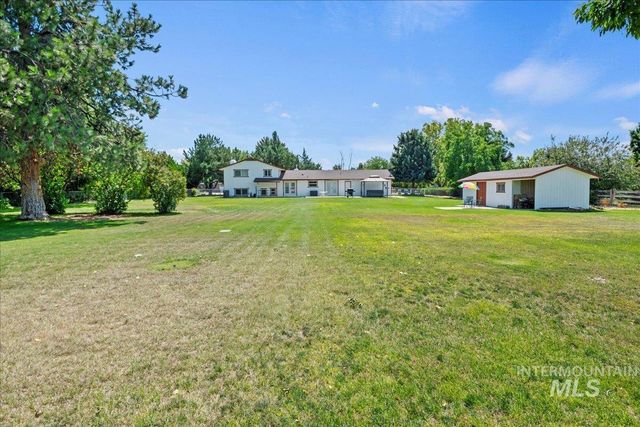 10210 W Hackamore Dr, Boise, ID 83709