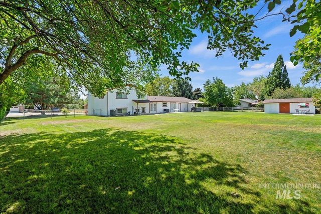 10210 W Hackamore Dr, Boise, ID 83709