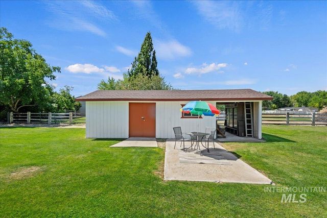 10210 W Hackamore Dr, Boise, ID 83709