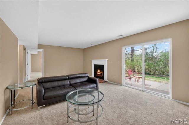 1045 Woodlake Village Drive, Chesterfield, MO 63141