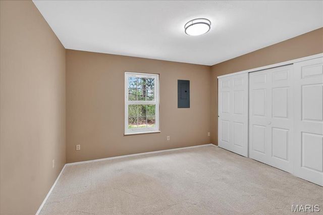 1045 Woodlake Village Drive, Chesterfield, MO 63141