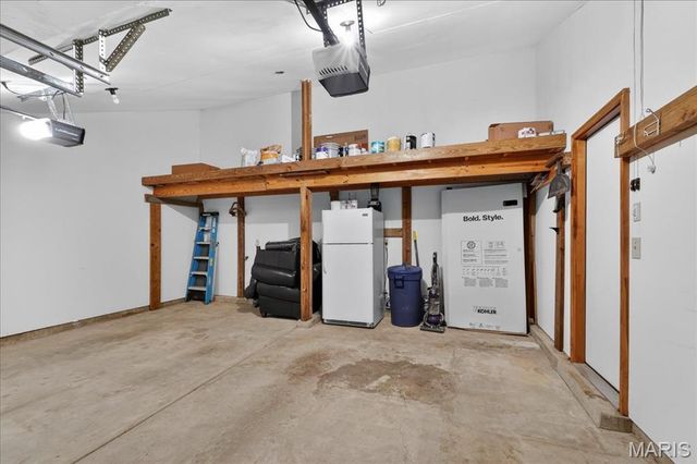 1045 Woodlake Village Drive, Chesterfield, MO 63141