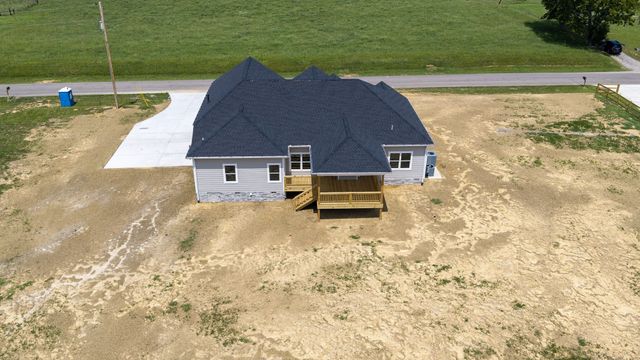 2973 Lights Chapel Rd, Greenbrier, TN 37073
