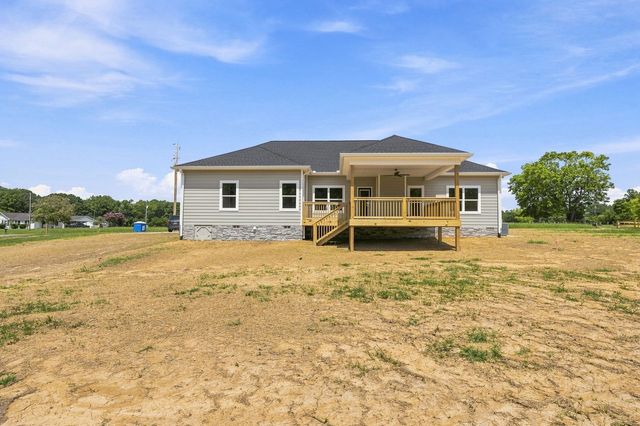2973 Lights Chapel Rd, Greenbrier, TN 37073