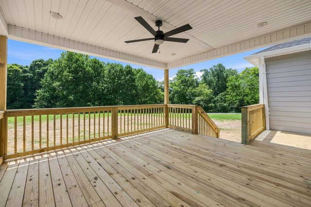 2973 Lights Chapel Rd, Greenbrier, TN 37073