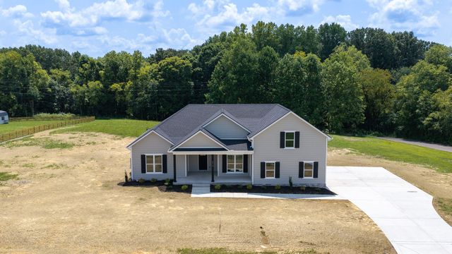 2973 Lights Chapel Rd, Greenbrier, TN 37073