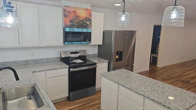 717 NE Fusite, Grants Pass, OR 97526