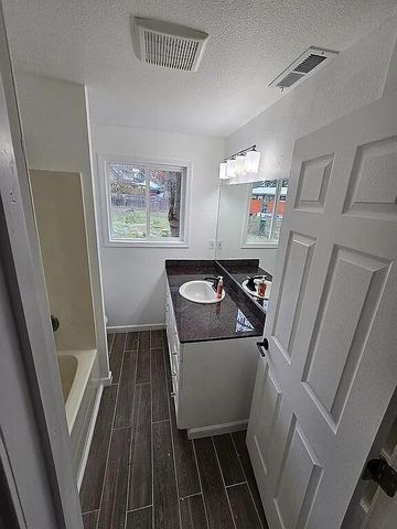 717 NE Fusite, Grants Pass, OR 97526