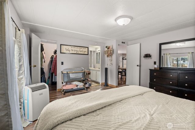 19121 Elderberry Street SW, Rochester, WA 98579