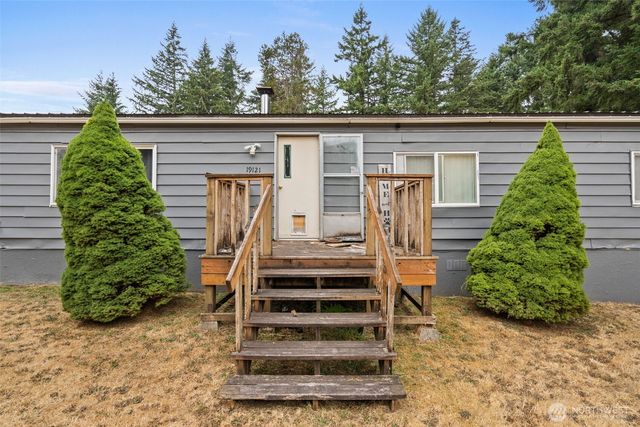 19121 Elderberry Street SW, Rochester, WA 98579