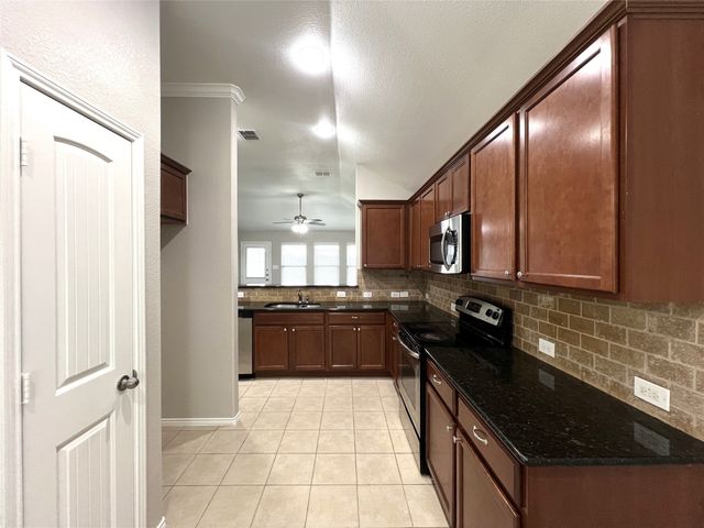 412 Copper Ridge Road, Fort Worth, TX 76052