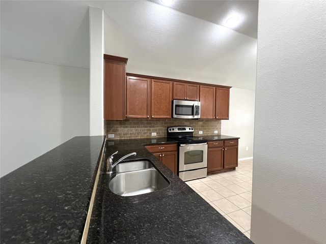 412 Copper Ridge Road, Fort Worth, TX 76052