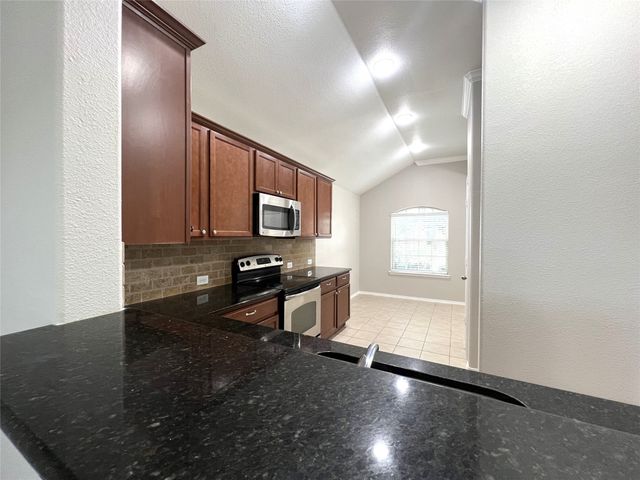 412 Copper Ridge Road, Fort Worth, TX 76052