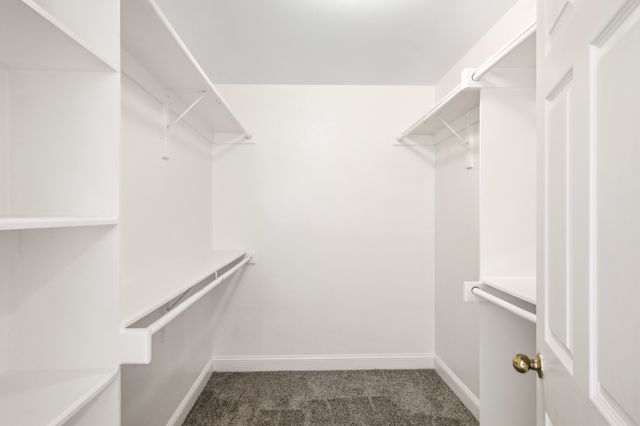 2824 Greenway Drive, Burleson, TX 76028