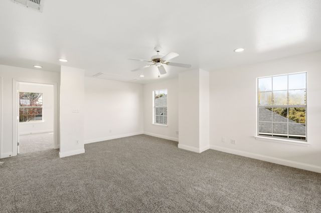 2824 Greenway Drive, Burleson, TX 76028