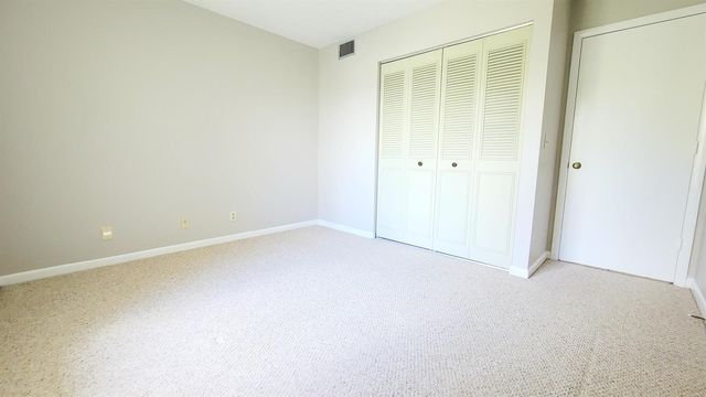 1015 Green Pine Boulevard B3, West Palm Beach, FL 33409