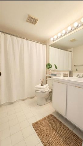 1015 Green Pine Boulevard B3, West Palm Beach, FL 33409