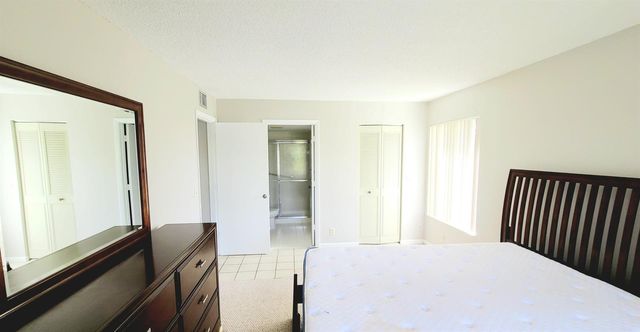 1015 Green Pine Boulevard B3, West Palm Beach, FL 33409