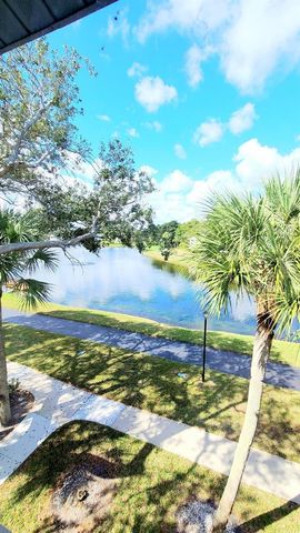 1015 Green Pine Boulevard B3, West Palm Beach, FL 33409