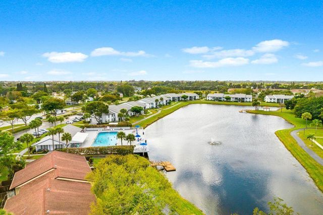 1015 Green Pine Boulevard B3, West Palm Beach, FL 33409