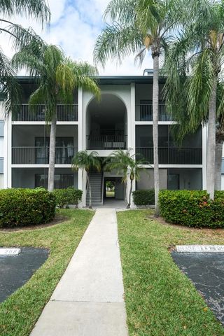 1015 Green Pine Boulevard B3, West Palm Beach, FL 33409