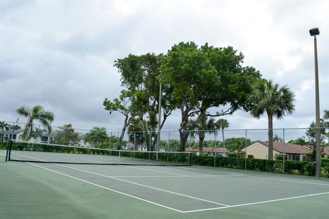 1015 Green Pine Boulevard B3, West Palm Beach, FL 33409
