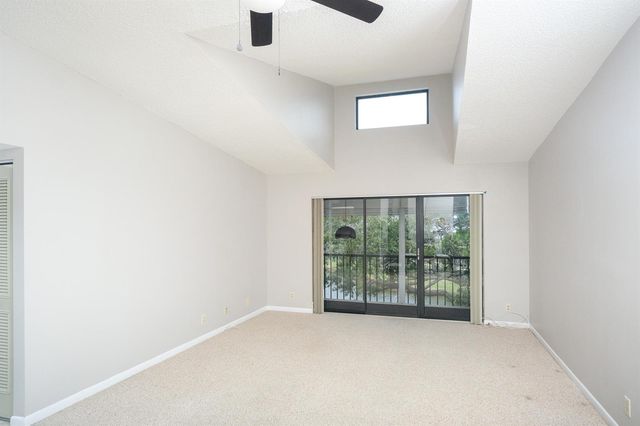 1015 Green Pine Boulevard B3, West Palm Beach, FL 33409