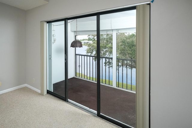 1015 Green Pine Boulevard B3, West Palm Beach, FL 33409