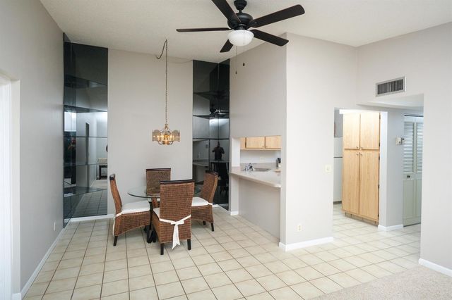 1015 Green Pine Boulevard B3, West Palm Beach, FL 33409