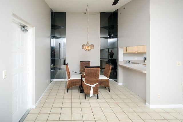 1015 Green Pine Boulevard B3, West Palm Beach, FL 33409