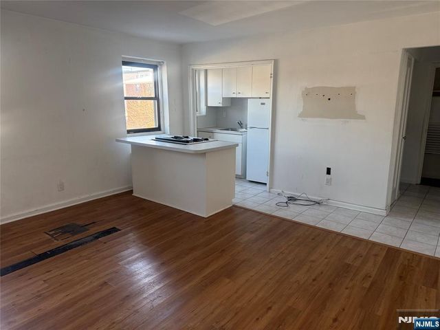 2333 Hudson Terrace, Fort Lee, NJ 07024