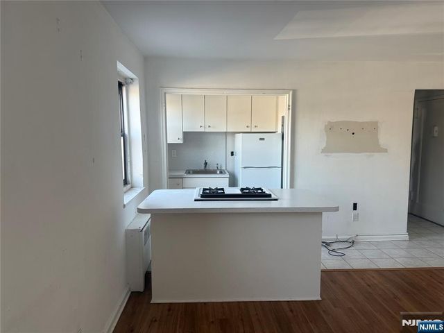 2333 Hudson Terrace, Fort Lee, NJ 07024