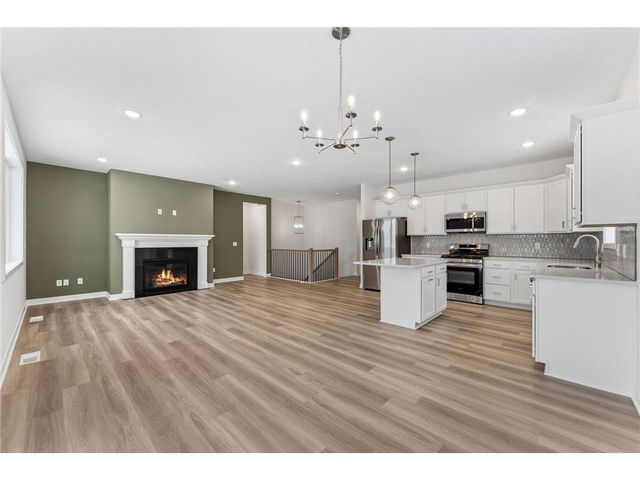 1239 Trail Way, New Richmond, WI 54017