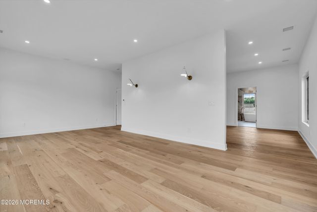 38 Coolidge Place, West Long Branch, NJ 07764