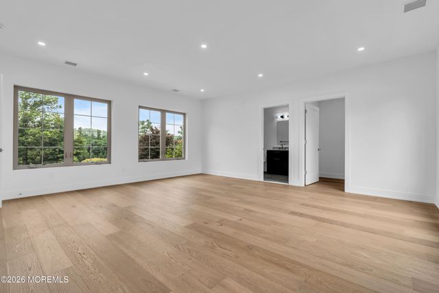 38 Coolidge Place, West Long Branch, NJ 07764