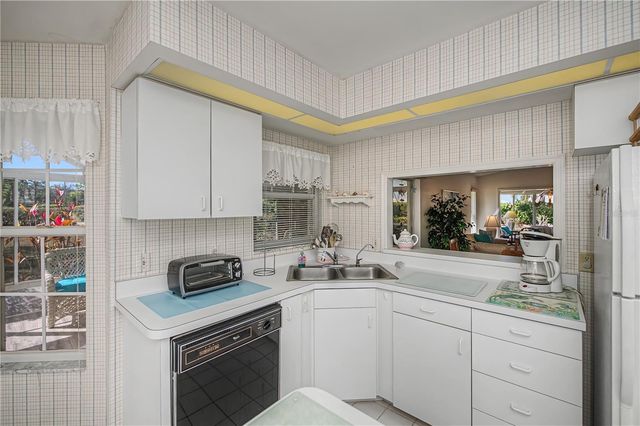 711 BRIGHTSIDE CRESCENT DRIVE, Venice, FL 34293