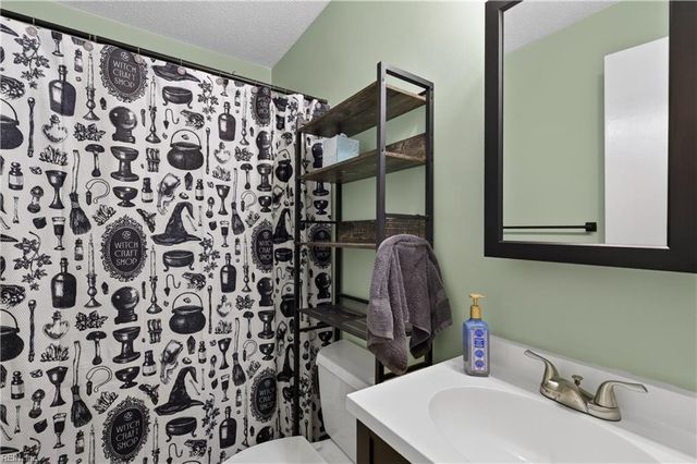 2129 Pier Point PL, Virginia Beach, VA 23455