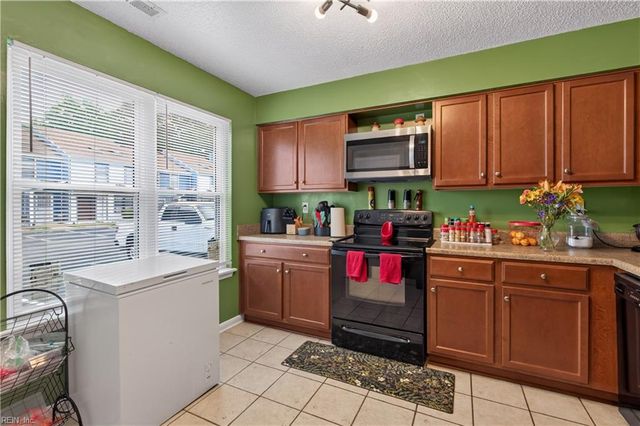 2129 Pier Point PL, Virginia Beach, VA 23455