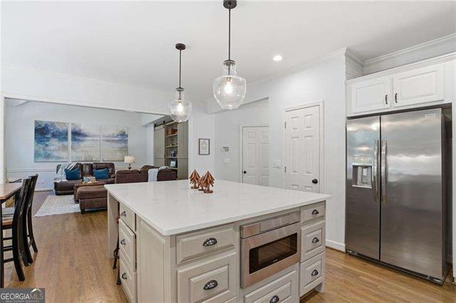 835 Forestwalk Drive, Suwanee, GA 30024