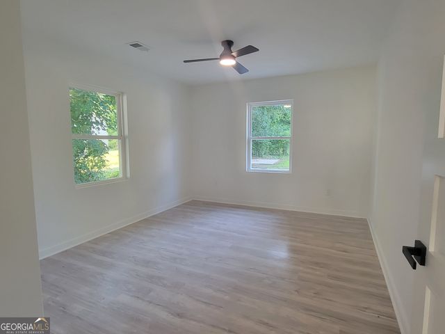 172 S Thomas Street, Elberton, GA 30635