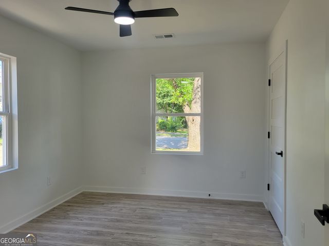 172 S Thomas Street, Elberton, GA 30635