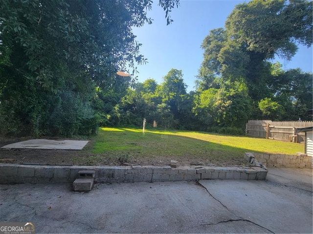 172 S Thomas Street, Elberton, GA 30635