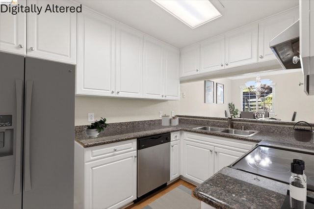 660 Canyon Oaks Dr B, Oakland, CA 94605