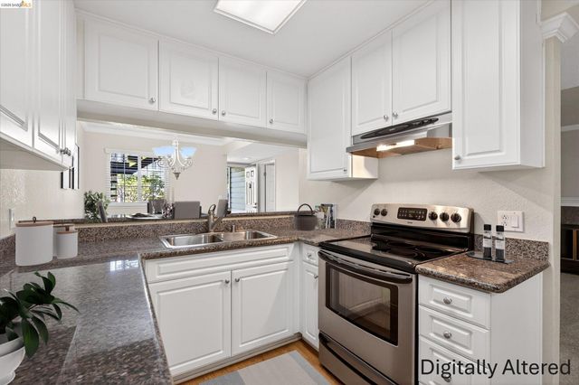 660 Canyon Oaks Dr B, Oakland, CA 94605