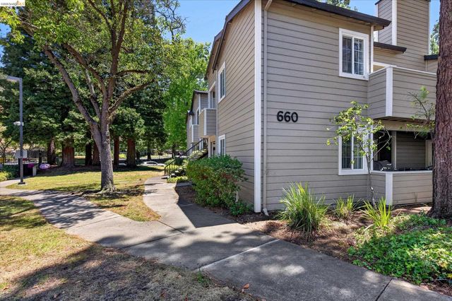 660 Canyon Oaks Dr B, Oakland, CA 94605