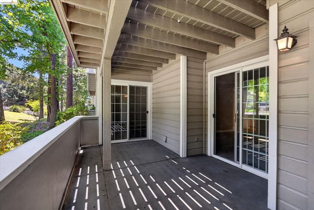 660 Canyon Oaks Dr B, Oakland, CA 94605
