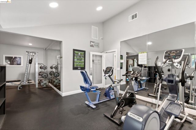 660 Canyon Oaks Dr B, Oakland, CA 94605